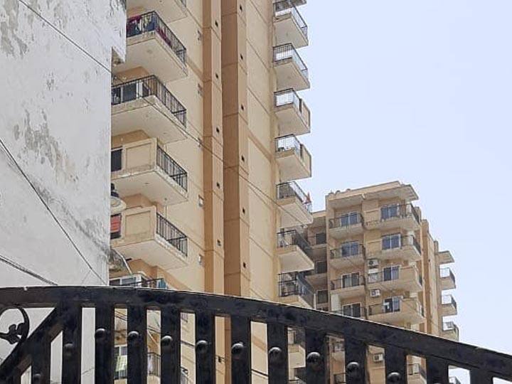 Builder built high rise building without taking NOC from Moradabad development authority and fire department ANN मुरादाबाद: कई परिवारों से धोखाधड़ी, बिल्डर ने प्राधिकरण और फायर विभाग से बिना एनओसी लिए बना दी ऊंची इमारत