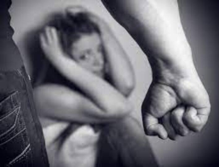 தஞ்சாவூர் அருகே இளம்பெண் பாலியல் வன்கொடுமை செய்யப்பட்டு கொடூர கொலை