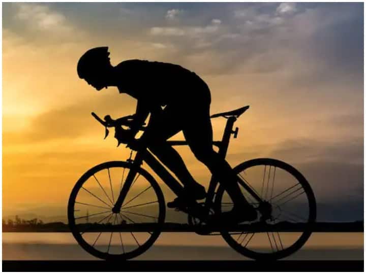 Cycling: Know the importance of cycling for weight loss, increase benefits by these tips Cycling: वजन कम करने में जानिए साइकिल चलाने का महत्व, इन टिप्स से बढ़ाएं फायदे