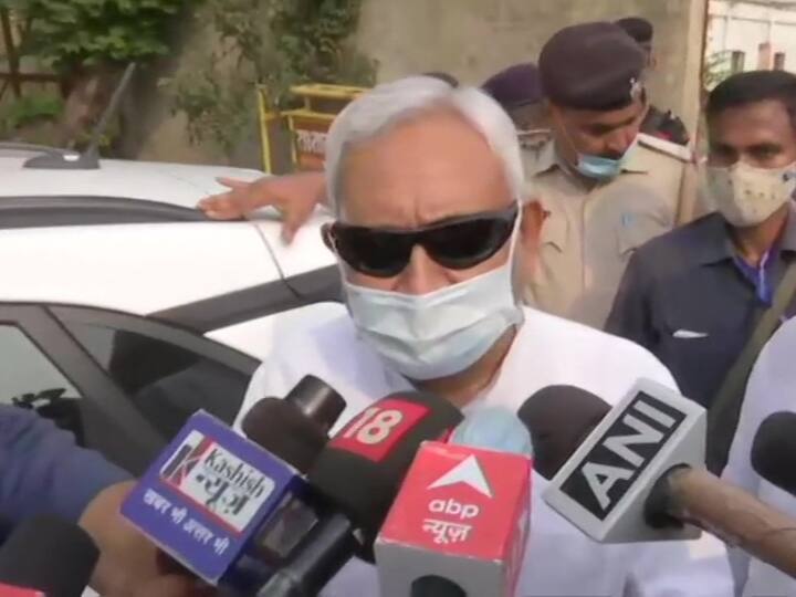 वहीं बिहार के मुख्यमंत्री नीतीश कुमार ने खुद जेडीयू के मोदी मंत्रीमंडल में शामिल होने की पुष्टि की. सीएम ने कहा कि जो भी पीएम नरेंद्र मोदी चाहेंगे वही होगा. उन्होंने कहा कि किसी फॉर्मुले के बारे में जानकारी नहीं है. आरसीपी सिंह सब तय कर रहे हैं.