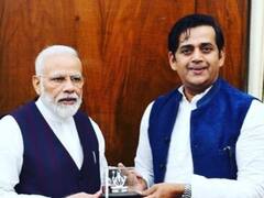 मोदी कैबिनेट विस्तार से पहले रवि किशन को दिल्ली बुलाया गया, क्या मंत्रिमंडल में मिलेगी जगह?