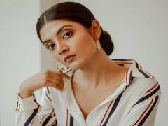 Actress Nivedhithaa Sathish pics: அவளும் நானும்... அலையும் கடலும் - நிவேதிதா சதிஷ் போட்டோஷூட்