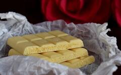 দু-বেলার ডায়েটে হোয়াইট চকোলেট, কী উপকার জানুন ক্লিক করে