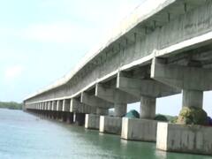 ஆற்றில் மிதக்கும் ரூ.31 கோடி; இனிமேலாவது வருமா ஆற்றுப்பாலம்!