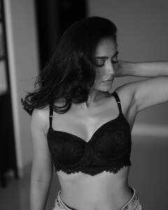 Surbhi Jyoti Sets Internet On Fire With Her New Photo-Shoot, Sehban Azim's Comment Takes The Cake