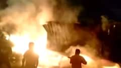 વલસાડઃ નેશનલ હાઈવે પર ત્રણ ટ્રક વચ્ચે સર્જાયો ગમખ્વાર અકસ્માત, બે વ્યક્તિઓના થયા મોત