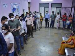 महाराष्ट्र ने केंद्र से हर महीने मांगी कोरोना वैक्सीन की तीन करोड़ डोज, विधानमंडल में प्रस्ताव पारित