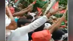 UP: मंत्री उपेंद्र तिवारी और उनके परिवार को दी गई गालियां, SP कार्यकर्ताओं पर आरोप