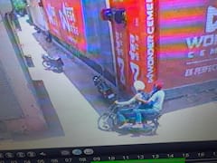 ਲੁਟੇਰਿਆਂ ਨੇ ਫਾਇਨੈਂਸ ਕੰਪਨੀ ਦੇ ਮੁਲਾਜ਼ਮ ਕੋਲੋਂ ਲੁੱਟੇ 9 ਲੱਖ 82 ਹਜ਼ਾਰ, ਵਾਰਦਾਤ ਸੀਸੀਟੀਵੀ 'ਚ ਕੈਦ 