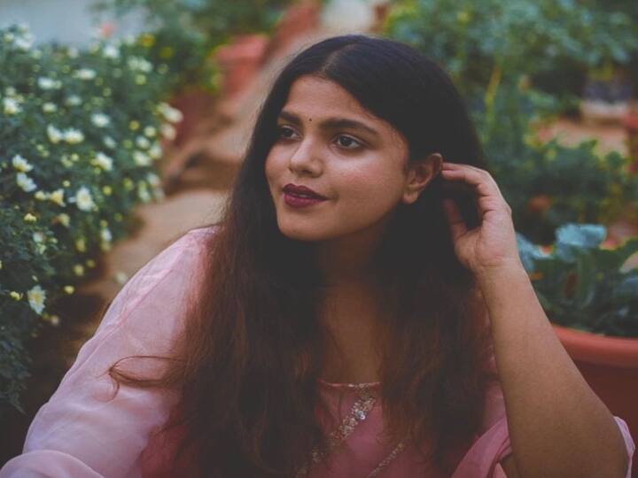 பூஜா தேவரியா, நாடகம் மற்றும்  திரைப்பட நடிகை