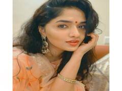 Actress Sunainaa pics: உனக்கு என்ன அழகே ஊரா, நீ என்ன பூக்களின் தேசமா  - சுனைனா  ஆல்பம்