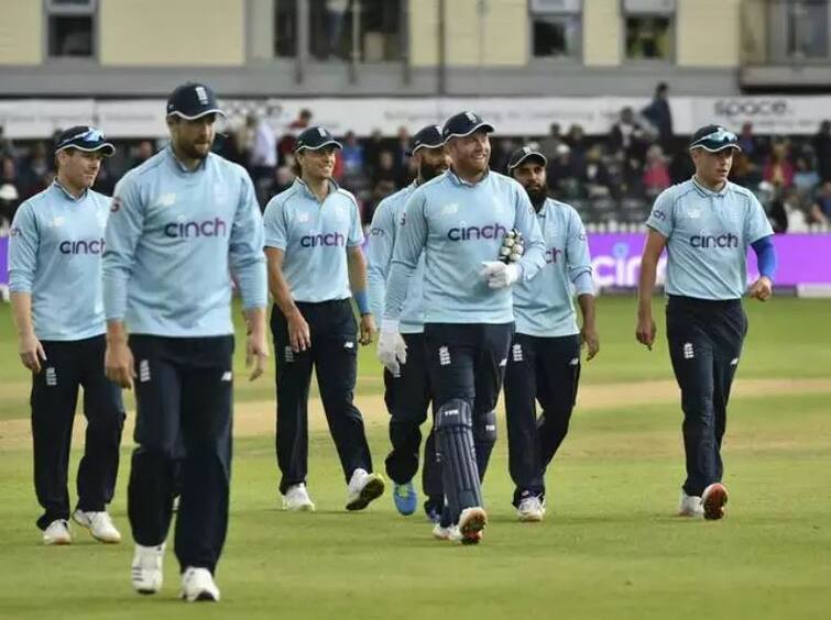 Pakistan vs England members England Men ODI team tested corona positive England squad isolated England Squad Members, Corona Positive: ઈંગ્લેન્ડની ટીમ સેલ્ફ આઈસોલેશનમાં, ત્રણ ખેલાડી સહિત સાત સભ્યોનો કોરોના પોઝિટિવ આવતાં ખળભળાટ