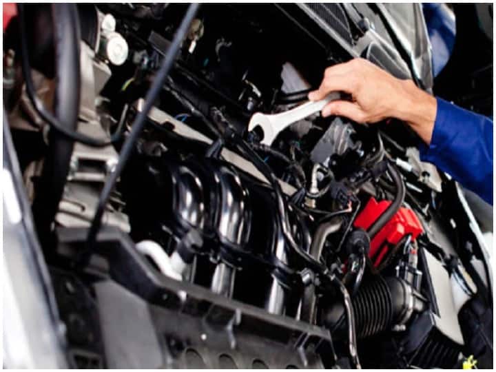 Car Engine Tips: Follow tips when your car engine overheated Car Engine Tips: गाड़ी का ओवरहीट इंजन हो सकता है बेहद खतरनाक, ये तरीके अपनाकर रहें सुरक्षित 