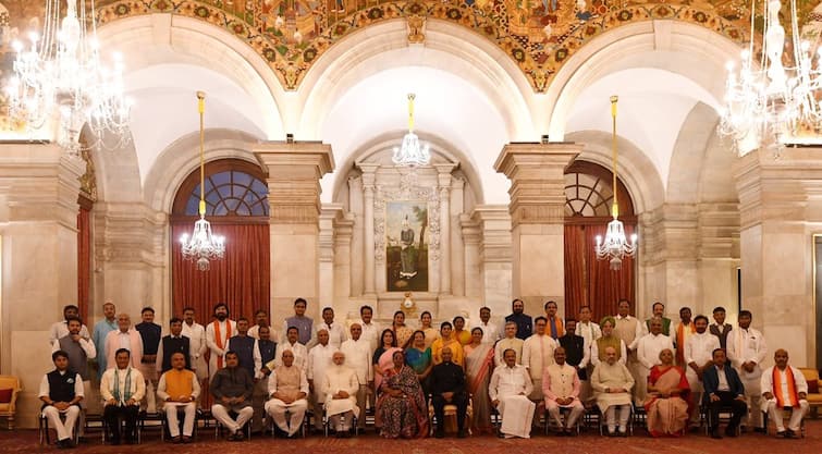 Modi cabinet expansion Know complete profile of ministers who got place in Modi cabinet Modi Cabinet Expansion: मोदी कैबिनेट में जगह पाने वाले मंत्रियों की पूरी प्रोफाइल जान लीजिए
