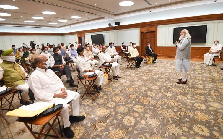 Modi New Cabinet Reshuffle 11 women ministers 6 doctors 5 engineers and 13 lawyers details here Modi New Cabinet Reshuffle: 11 பெண்கள்.. டாக்டர், இன்ஜினியர், வக்கீல்.. - அமைச்சரவைப் பட்டியலில் என்ன ஸ்பெஷல்!