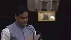 Cabinet Expansion: প্রতিমন্ত্রী হিসেবে শপথ নিলেন শান্তনু ঠাকুর