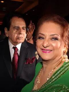 Dilip Kumar-Saira Banu : वयाच्या 9 व्या वर्षीच सायरा बानो दिलीपकुमारांना हृदय देऊन बसल्या..