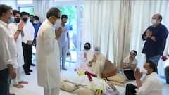 Dilip Kumar Passes Away: ज्येष्ठ अभिनेते दिलीपकुमार यांच्या पार्थिवाचे मुख्यमंत्र्यांकडून अंत्यदर्शन