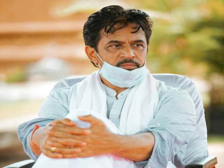 நடிகர் அர்ஜுன் கட்டிய ஆஞ்சநேயர் கோயிலின் கும்பாபிஷேகம் நடைபெற்றது.
