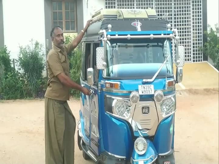 Amal Dumal auto complete with luxury car by tirupur physically challenged person சொகுசு காருடன் போட்டிபோடும் 'அமால் டுமால்' ஆட்டோ; இதில் இத்தனை வசதிகளா?