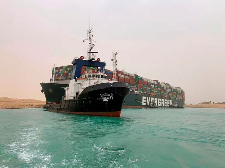 Evergreen cargo ship rescued 100 days later from the Suez Canal! 100 நாட்களுக்குப் பின் எவர் கிவன் கப்பலை விடுவித்தது சூயஸ் கால்வாய் ஆணையம்..!