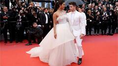 Cannes Film Festival के रेड कार्पेट पर खूब जलवा बिखेर चुकी हैं ये बॉलीवुड एक्ट्रेसेस, देखें बेहतरीन Cannes Looks