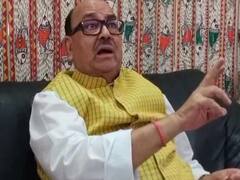 Bihar Politics: पूर्व मंत्री नरेंद्र सिंह बोले- 'चाटुकारों' से घिर गए हैं नीतीश कुमार, अब पहले जैसी बात नहीं