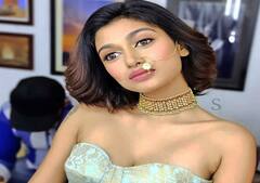 Actress Oviya Pictures: கோண கொண்டைக்காரி குத்துற கண்ணால! ஓவியா லேட்டஸ்ட் க்ளிக்ஸ்!