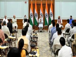 Modi Cabinet Decisions: महिला आरक्षण विधेयकाला मोदी कॅबिनेटची मंजुरी, सूत्रांची माहिती, आज नव्या संसदेत सादर होण्याची शक्यता