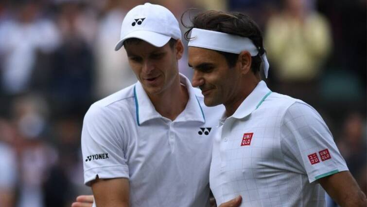 Federer beaten in Wimbledon quarter-finals by Hurkacz, know in details Wimbledon Quater Final: উইম্বলডন থেকে ছিটকে গেলেন রজার ফেডেরার, সেমিতে নোভাক জকোভিচ