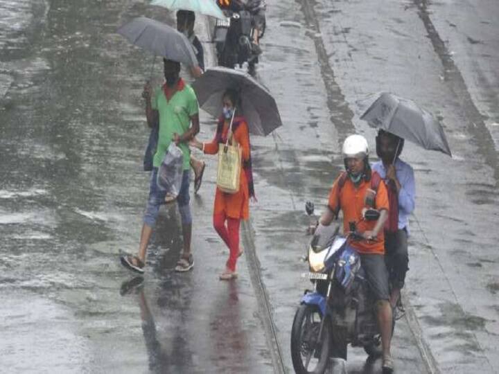 पंजाब के अमृतसर, लुधियाना और पटियाला में अधिकतम तापमान क्रमश: 40 डिग्री, 39.3 डिग्री और 41.4 डिग्री रहा जो सामान्य से छह डिग्री अधिक है. वहीं बठिंडा में सामान्य से तीन डिग्री अधिक 40.4 डिग्री अधिकतम तापमान दर्ज किया गया.