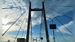 Suicide Attempt: দ্বিতীয় হুগলি সেতু থেকে গঙ্গায় ঝাঁপ, আশঙ্কাজনক অবস্থায় উদ্ধার তরুণী