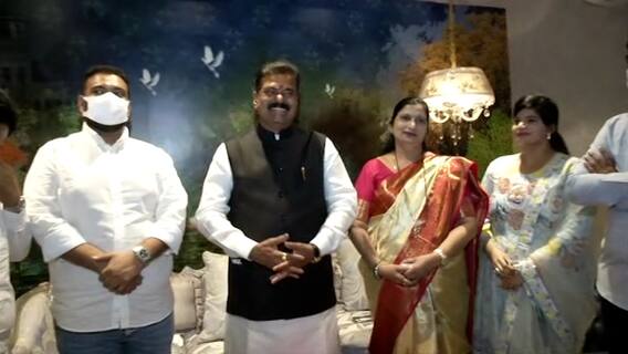 PM Modi Cabinet Expansion : मंत्रीपदाची शपथ घेतल्यानंतर कपिल पाटील आणि त्यांचं कुटुंब 'माझा'वर
