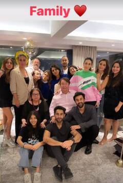 IN PICS: Ranbir Kapoor-Alia Bhatt, Kareena- Karisma With Dad Randhir & Others Attend Neetu Kapoor's Birthday Bash