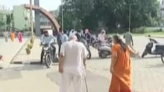 રાજ્યમાં બે દિવસ કોરોના વેક્સિનેશનની કામગીરી બંધ, છતાં નાગરિકોએ રસીકેન્દ્રો પર લગાવી લાઇન