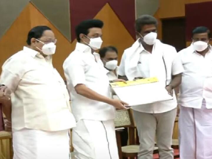 Makkal Needhi Maiam ex-vice president R mahendran joins DMK தி.மு.க.வில் இணைந்தார் மநீம முன்னாள் துணைத்தலைவர் ஆர்.மகேந்திரன்