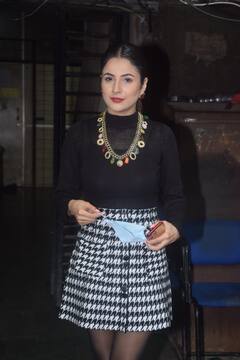 PICS: Bigg Boss 13's Shehnaaz Gill Gives Style Goals With Her New Stunning Look