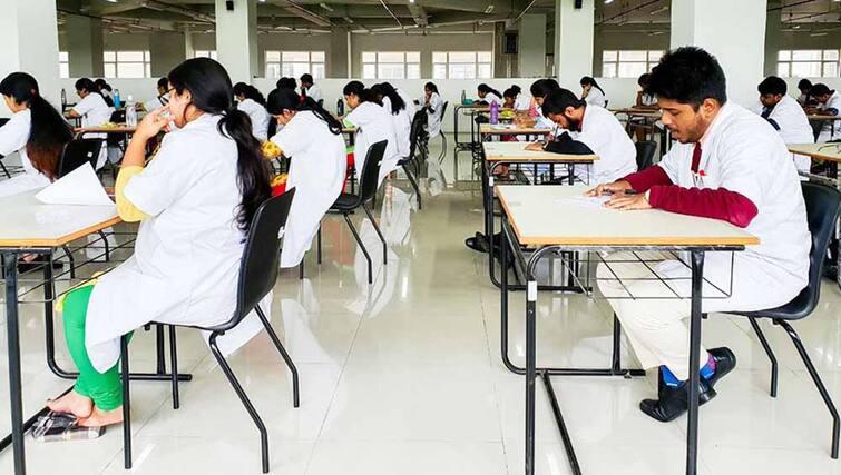 MBBS, BDS Counselling, Classes Start Dates MCC announcement know in detail MBBS, BDS Counselling: எம்பிபிஎஸ், பிடிஎஸ்: கலந்தாய்வு, வகுப்புகள் தொடங்கும் தேதிகள் அறிவிப்பு.. இதை செக் பண்ணுங்க..