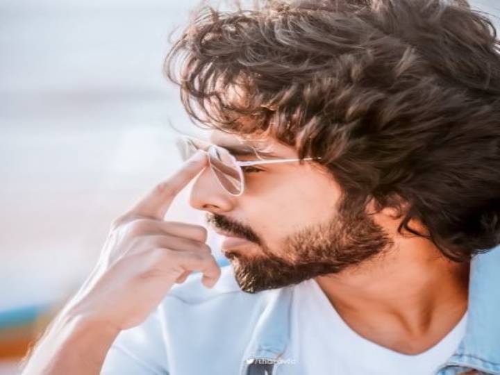 GV Prakash Songs Auction:  பைனான்ஸ் ஆப்பில் பாடல்களை ஏலத்தில் விடும் ஜி.வி.பிரகாஷ்! காரணம் இதுதான்..!