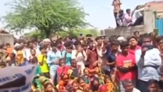 Patan: વેડમાં યોજાયેલા AAPના કાર્યક્રમમાં પોલીસે કરી કાર્યવાહી, પાર્ટીના નેતા વિજય સુવાળાની અટકાયત