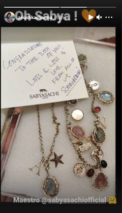 In Pics: मंगलसूत्र नहीं बल्कि अनुष्का शर्मा गले में हमेशा पहनती है ये नेकलेस, विराट नहीं बल्कि इस शख्स ने किया है गिफ्ट