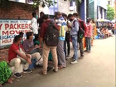 Upper Primary Recruitment: অব্যাহত অসন্তোষ, অভিযোগের নিষ্পত্তি না হওয়া পর্যন্ত নিয়োগ প্রক্রিয়া স্থগিতের আর্জি চাকরি প্রার্থীদের