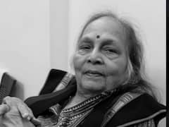 ज्येष्ठ लेखिका पुष्पा त्रिलोकेकर यांचं निधन,  मराठी साहित्यक्षेत्र, पत्रकारितेमध्ये त्रिलोकेकर यांचं मोठं योगदान