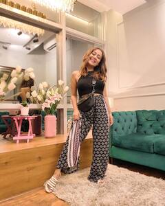 पति Rohanpreet के साथ इस आलीशान घर में रहती हैं Neha Kakkar, क्या आपने देखी हैं घर की Inside Pictures