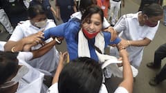 Chhatra Parishad Protest: ভুয়ো ভ্যাকসিনকাণ্ডে আসল অভিযুক্তদের গ্রেফতারের দাবি, বিধানসভার বাইরে ছাত্র পরিষদের বিক্ষোভ