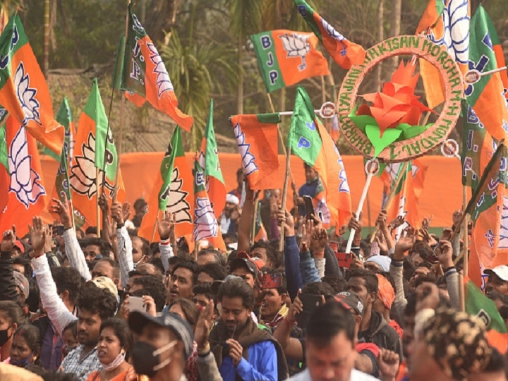 UP Panchayat Polls: BJP Sweeps Over 500 Blocks, SP Washed Out As Violence  Mars Local Elections