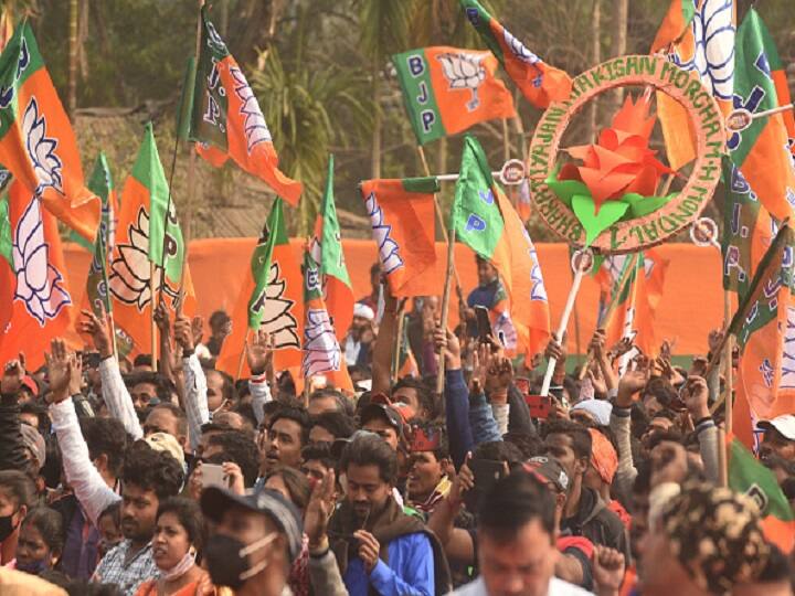 UP Panchayat Polls: BJP Sweeps Over 500 Blocks, SP Washed Out As Violence Mars Local Elections UP Panchayat Polls: BJP Sweeps Over 500 Blocks, SP Washed Out As Violence Mars Local Elections