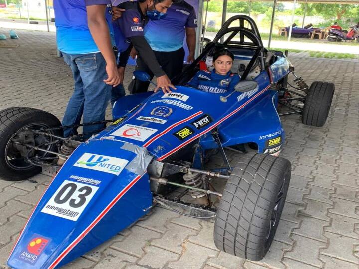 தெலுங்கில் தடம் படத்தின் தெலுங்கு ரீமேக்கான ரெட், விராட பர்வம், அக்டோபர் 31 லேடிஸ் நைட், பகல் என ஏகப்பட்ட படங்களை கைவசம் கொண்டுள்ளார்.