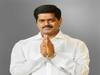 விபத்தில் காயமடைந்த இளைஞருக்கு, வேட்டியைக் கிழித்துக் கட்டுப்போட்ட தி.மு.க. எம்.எல்.ஏ..!