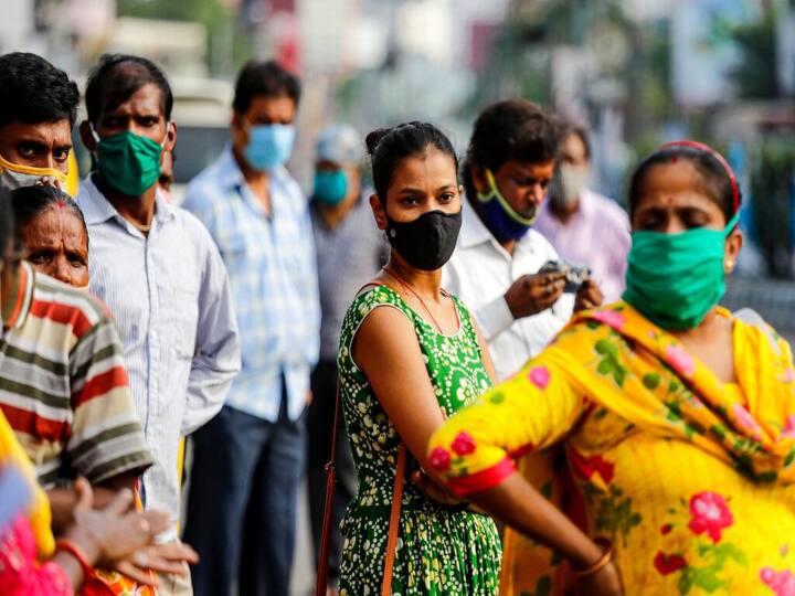 In Darjeeling, 100 people, including tourists, were detained for not wearing masks ਦਾਰਜਲਿੰਗ 'ਚ ਮਾਸਕ ਨਾ ਪਾਉਣ 'ਤੇ ਸੈਲਾਨੀਆਂ ਸਣੇ 100 ਲੋਕ ਹਿਰਾਸਤ 'ਚ 